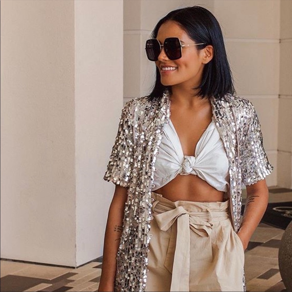 •SOLD• BLOGGERS FAVORITE ZARA SEQUINS SHIRT DRESS - Picture 5 of 8